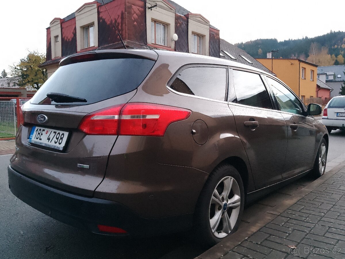 Ford Focus kombi benzin facelift 2016 162tis km - 5