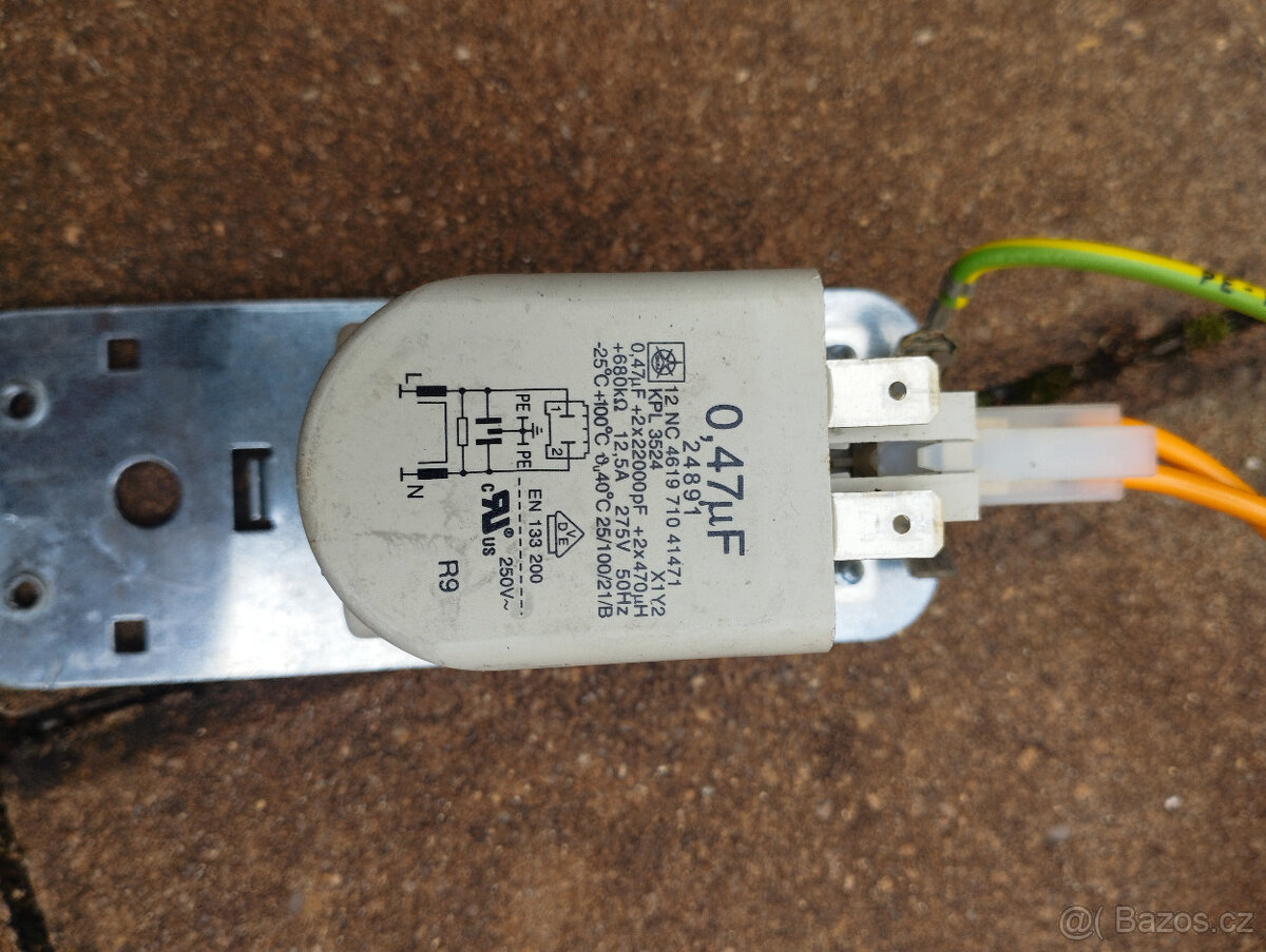 Pračka Whirlpool AWT5108/4 – 1000 - 5