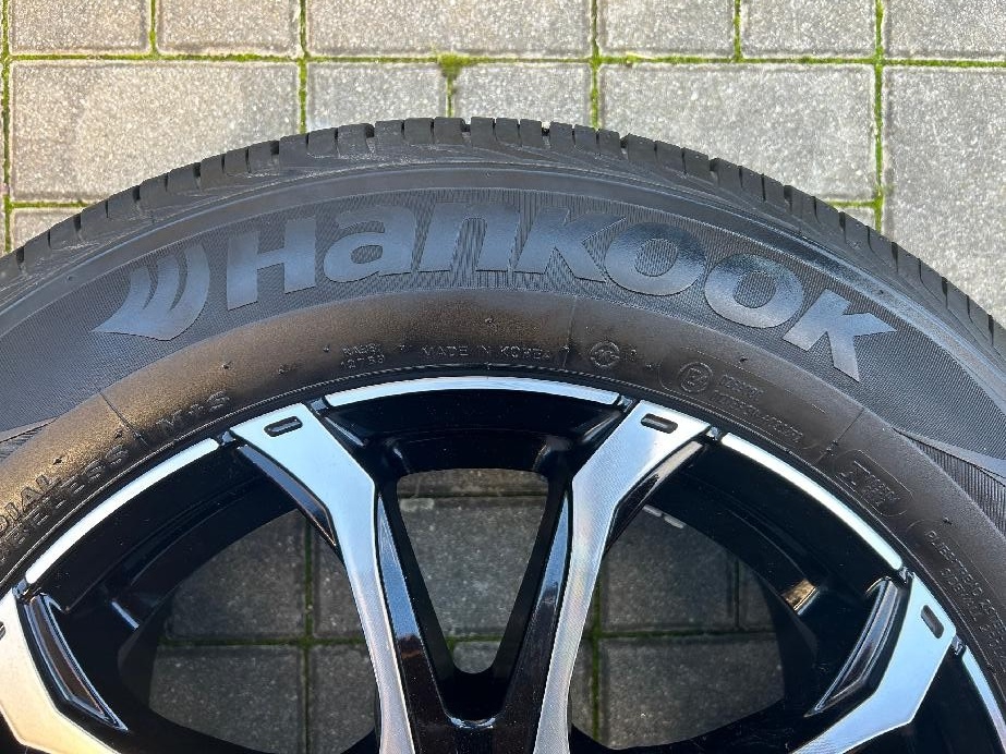 Alu kola 7.5x17 ET45,rozteč 114.3x5,pneu Hankook 225/60 R17 - 5