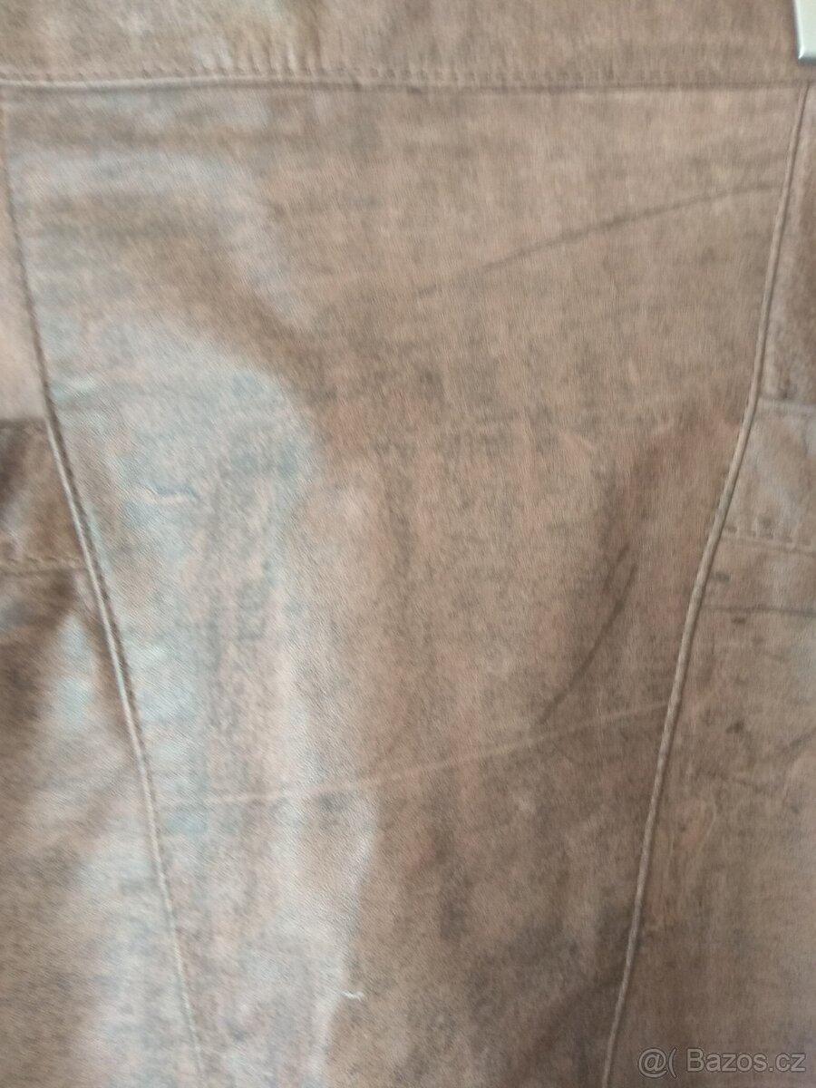 Dámská kožená sukně s předním rozparkem a předními kapsami - 5