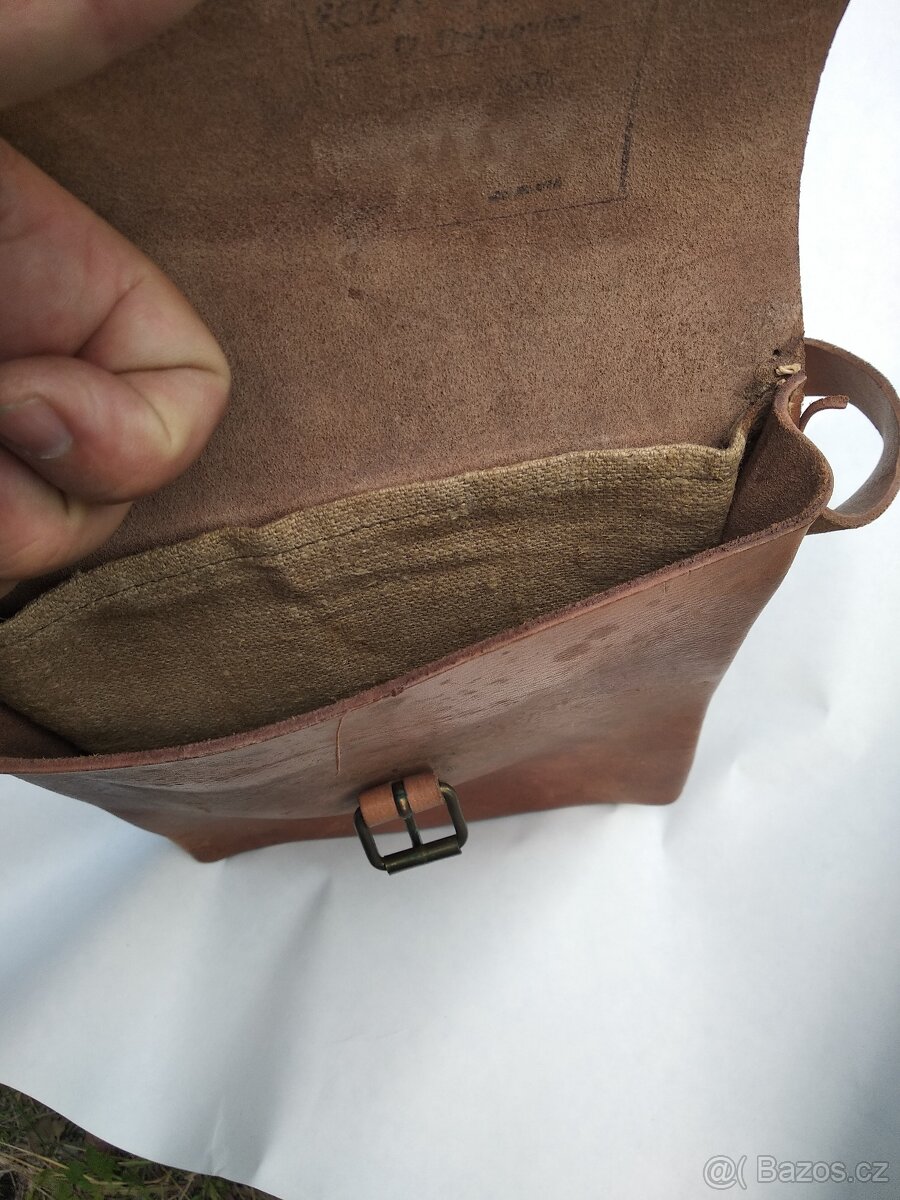 Brasna-pro prislusniky CSR-SNB-60-ta leta. - 5