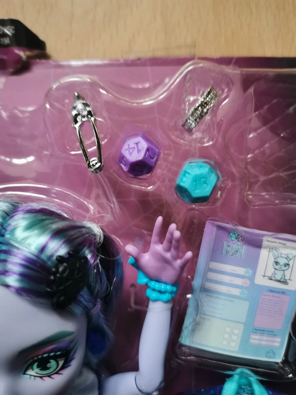 Monster High Fearbook Twyla - 5