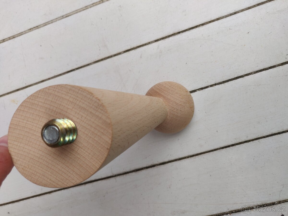 Nohy na nábytek - šikmé, celodřevěné - 5