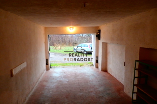 Pronájem garáže 21m2 Palliardiho Znojmo,k pronájmu garáž 21m - 5