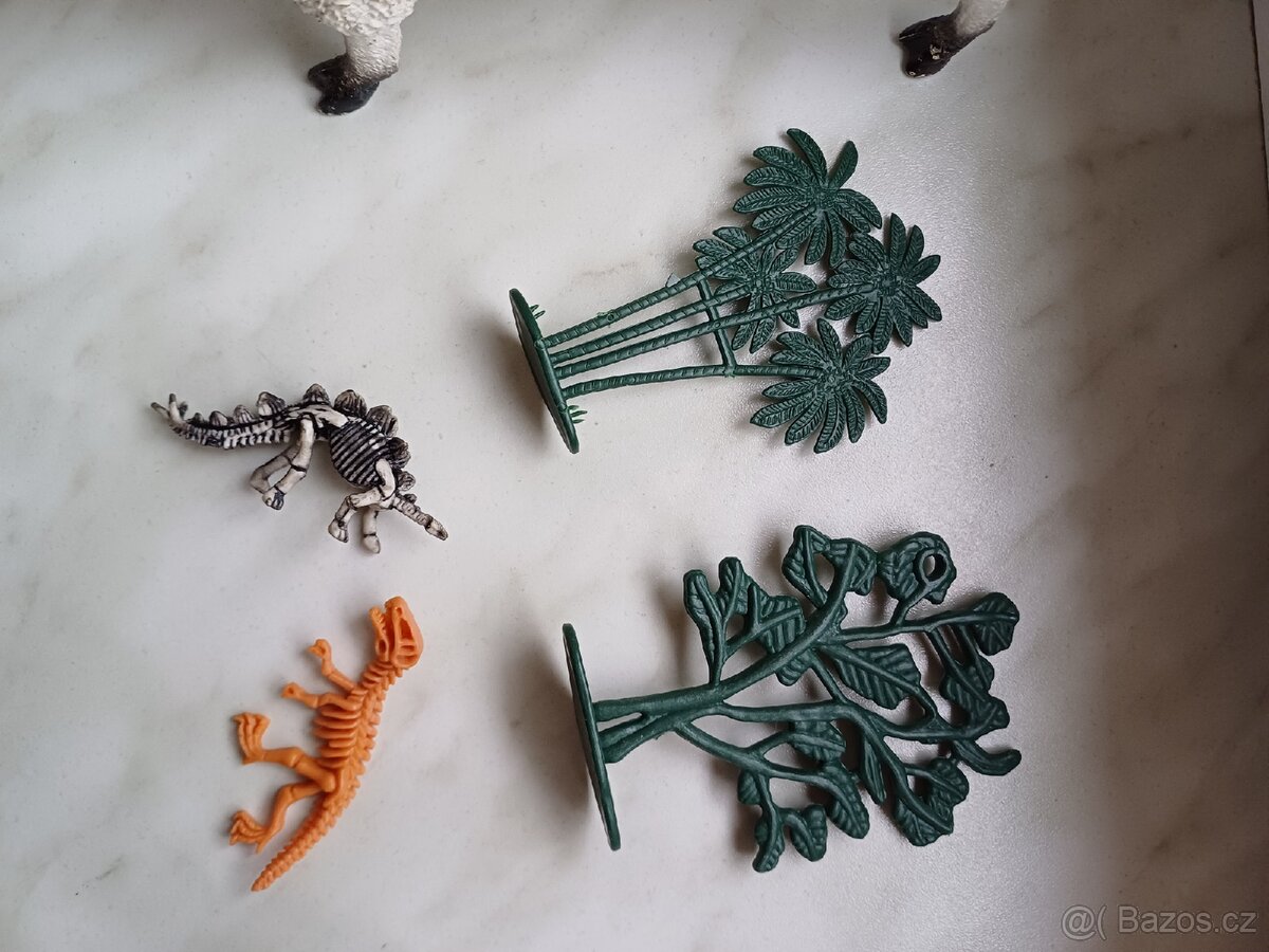 Dětské hračky, zvířátka. - 5