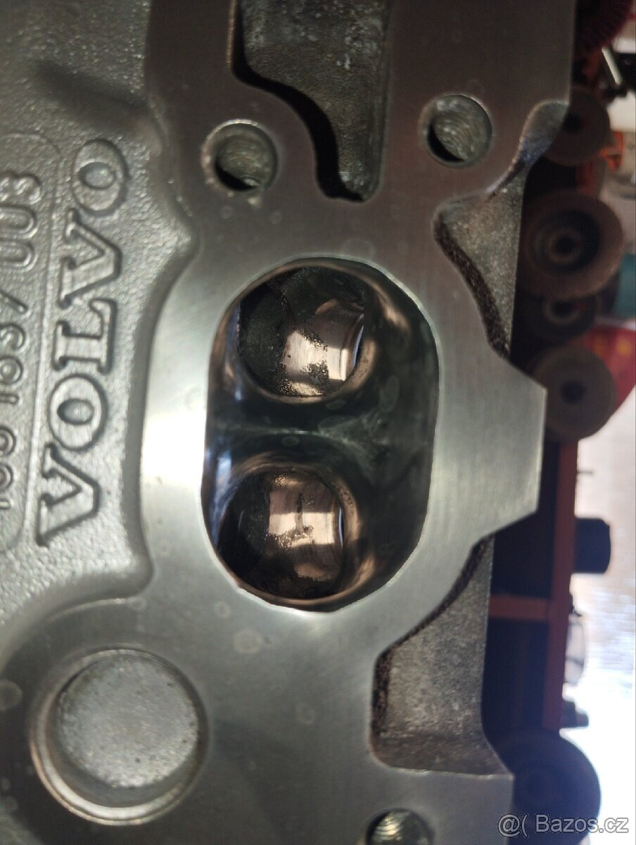 Hlava B5244T Volvo 2.4t - 5