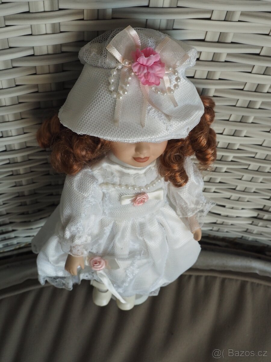 Porcelánová panenka - bílá - 5