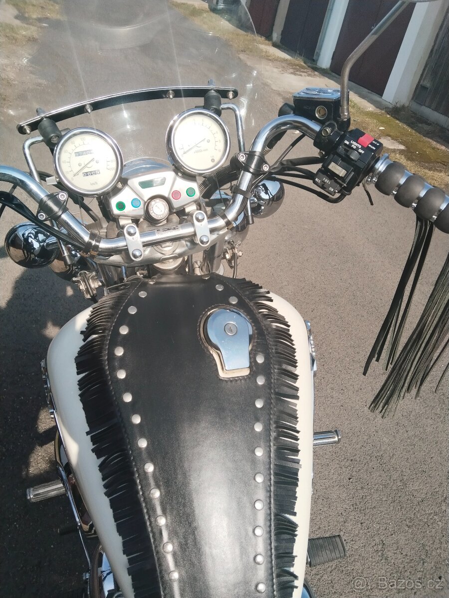 Yamaha 1100 - 5