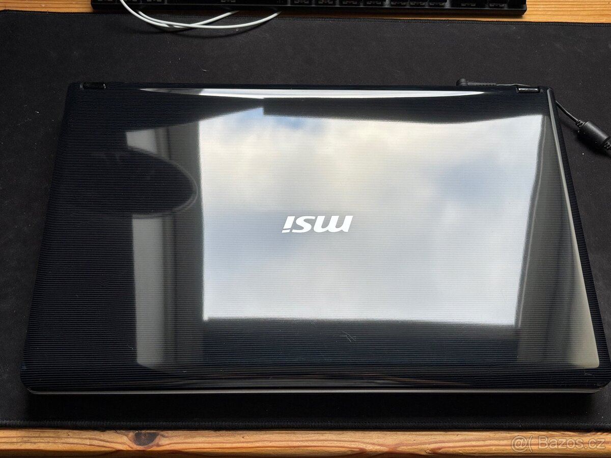 MSI CR720 – 17,3” notebook, SSD 120 GB, Intel i3, Windows 10 - 5