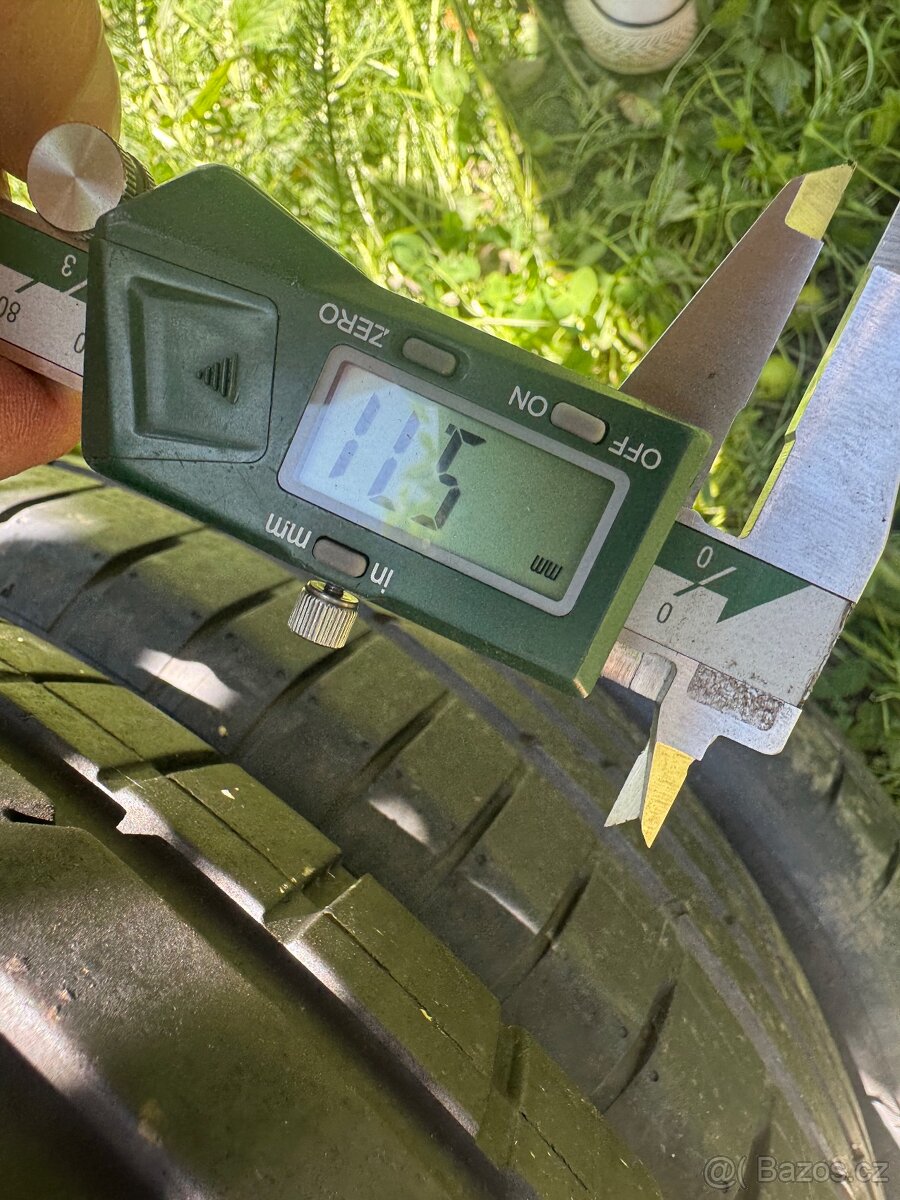 Letní pneu R 17 Hankook 225/55 - 5