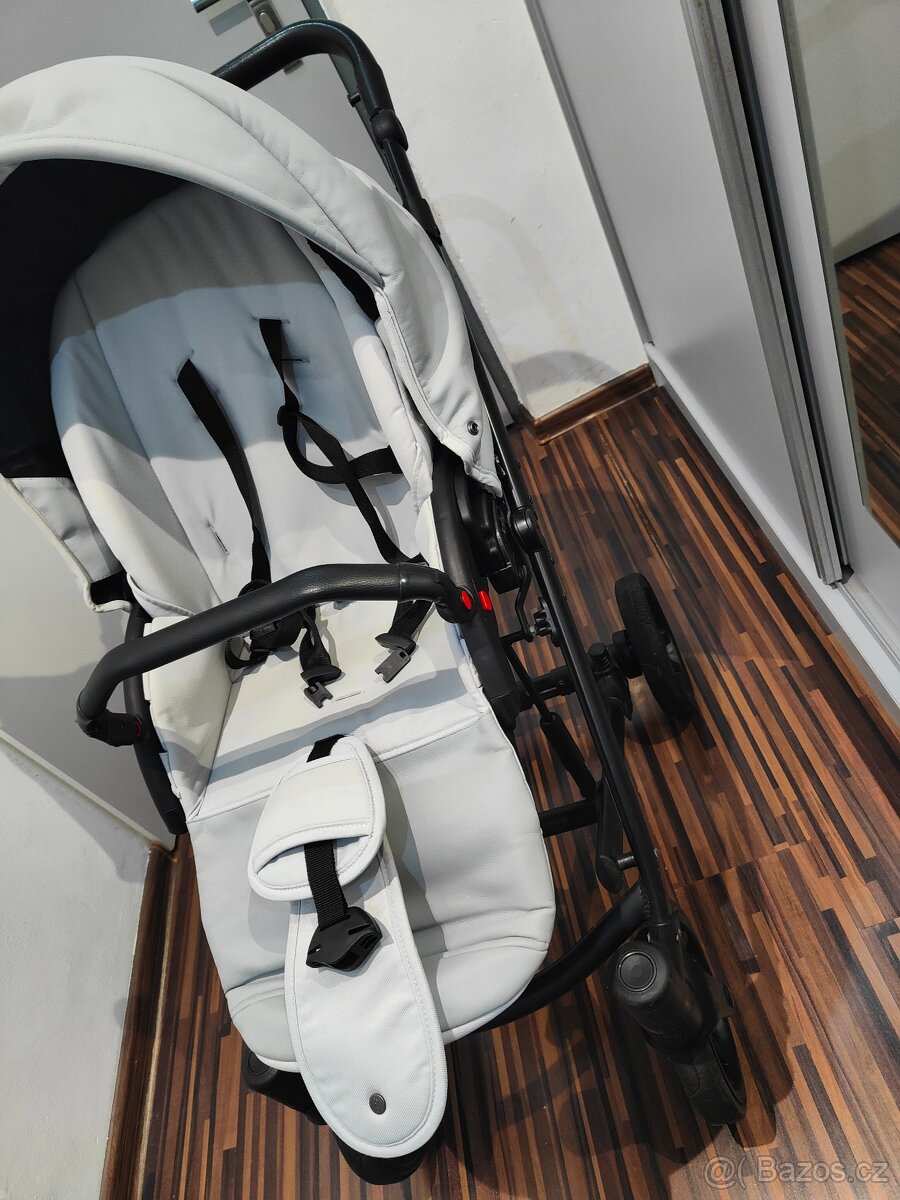 Prodáme kombinovaný kočárek Anex Cross 3v1 po jednom dítěti. - 5