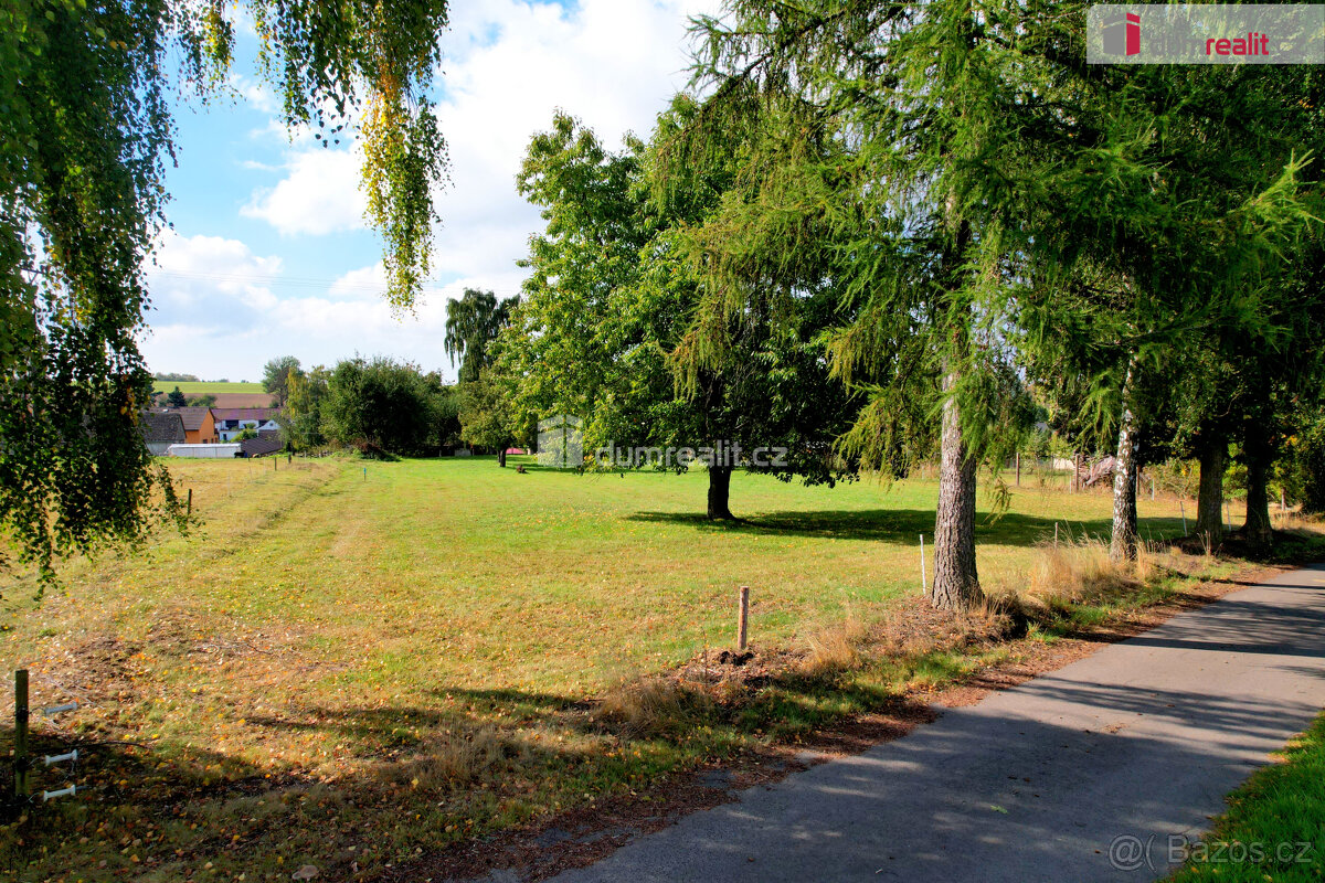 K prodeji, stavební pozemek o výměře 1.025 m2, Psárov, okr. - 5