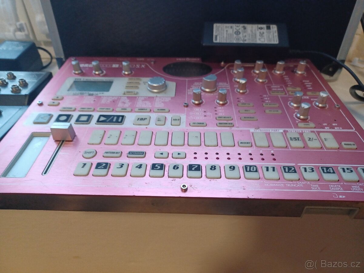 Korg electribe ESX 1+ mix Behringer xenyx802 - 5