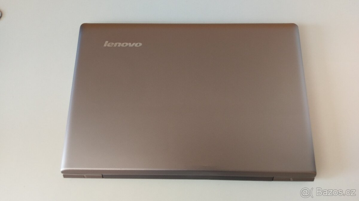 Lenovo IdeaPad U330 Touch - 5