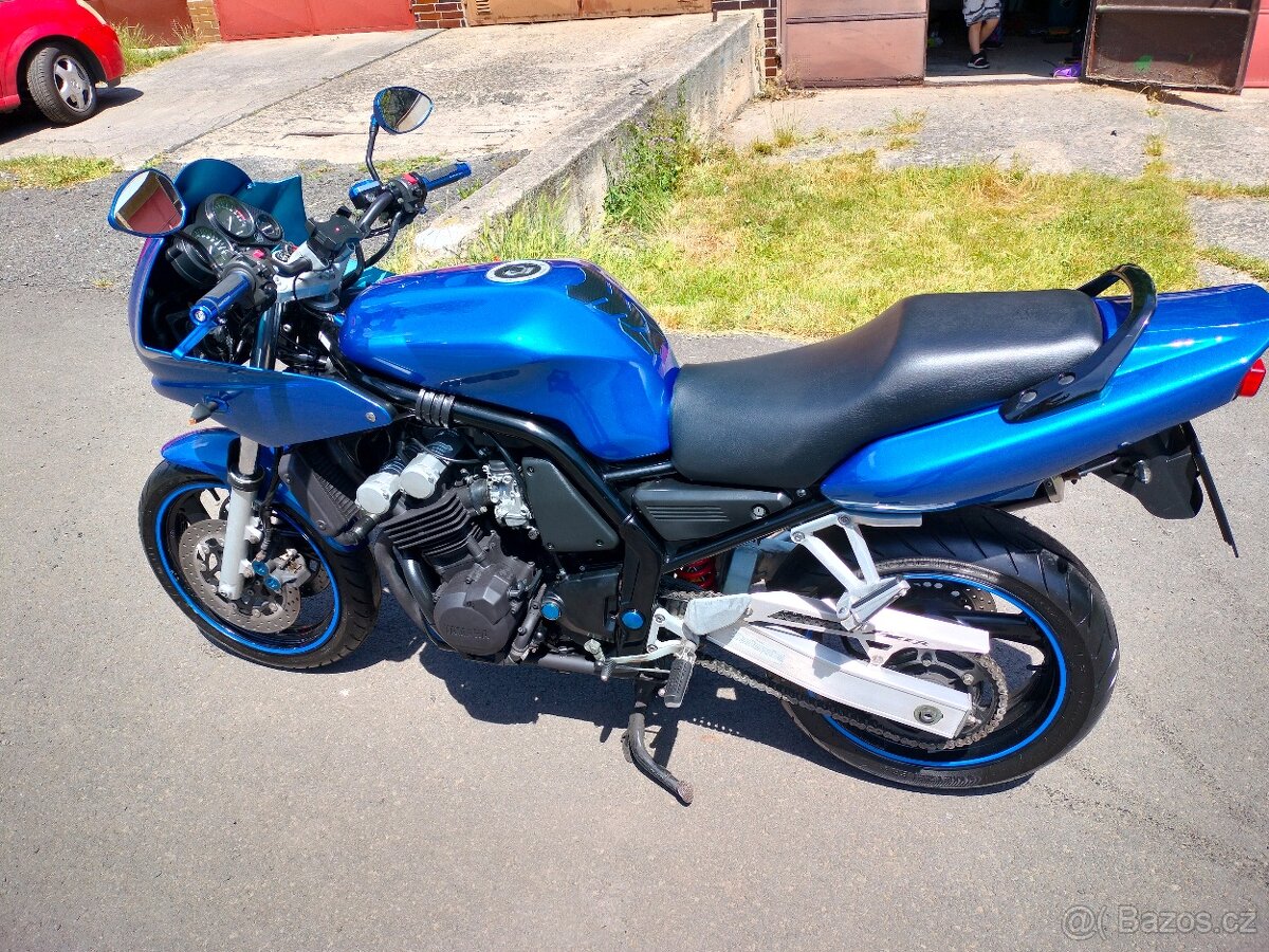 Yamaha 600 fzs rj02 70kw 5/2001 - 5