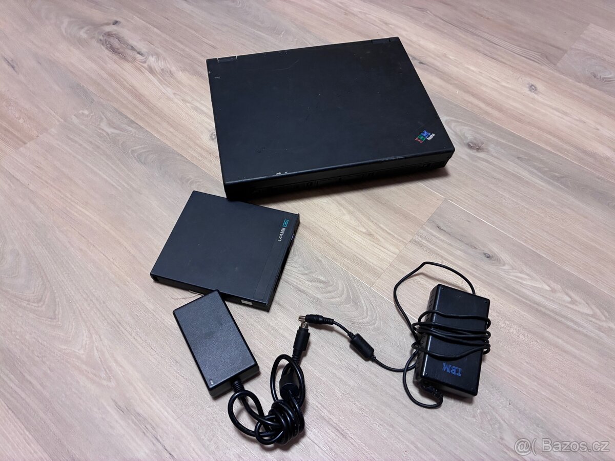 IBM laptop + příslušenství - 5