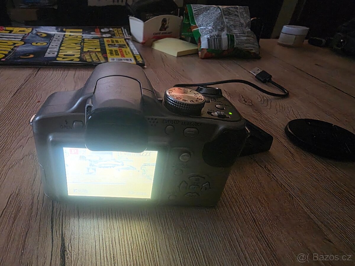 PANASONIC DMC FZ18 - 5