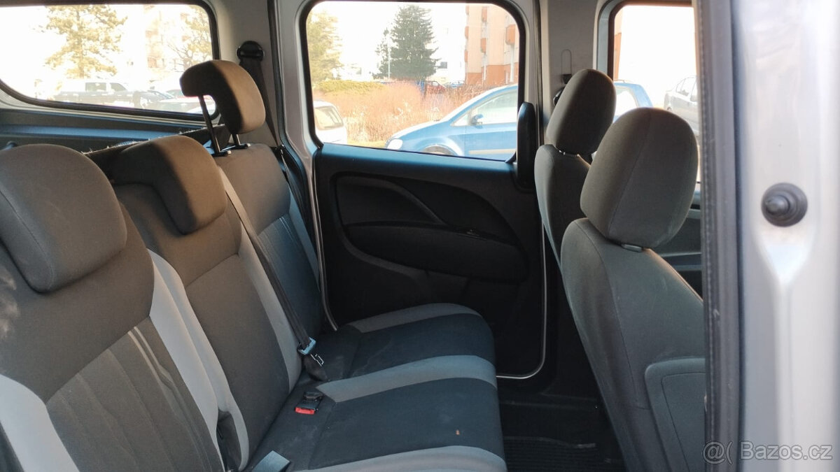Prodám Fiat Doblo MAXI 5míst 1.6JTD 77KW r.v.2018 - 5