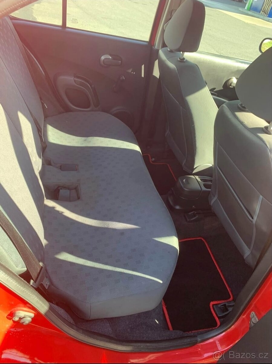 Nissan micra 1.0 - 5