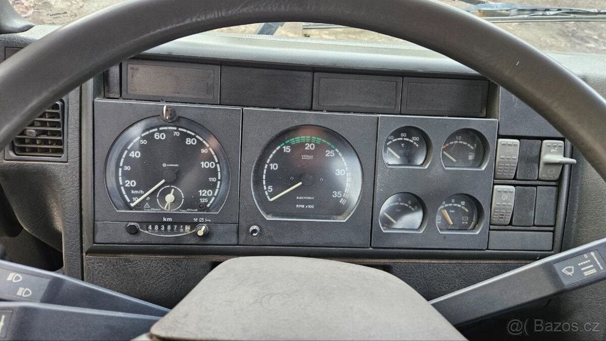 Iveco Eurocargo 75E18 nosič kontejneru - 5