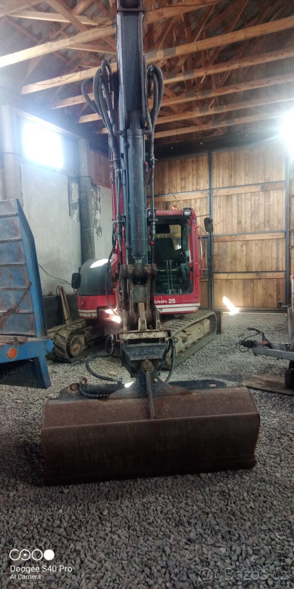 Bagr Kubota KX080-3 - 5