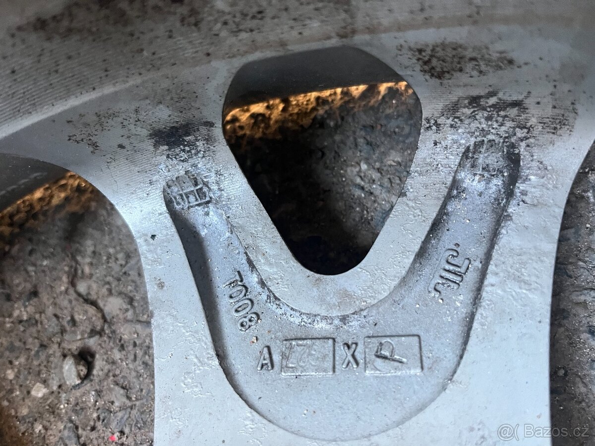 ALU DISKY BMW 5x120 R18možno i pneu. R18 - 5