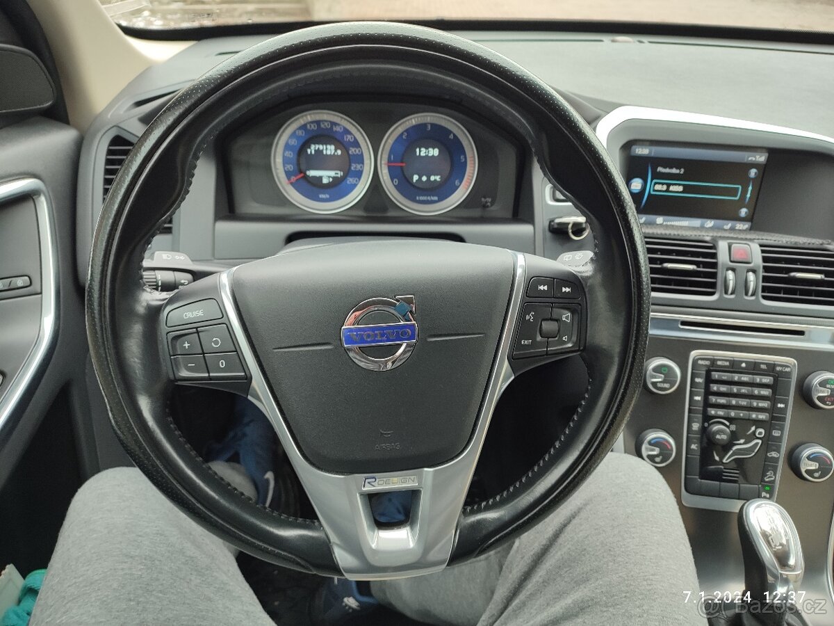 Volvo Xc60 R 230hp - 5