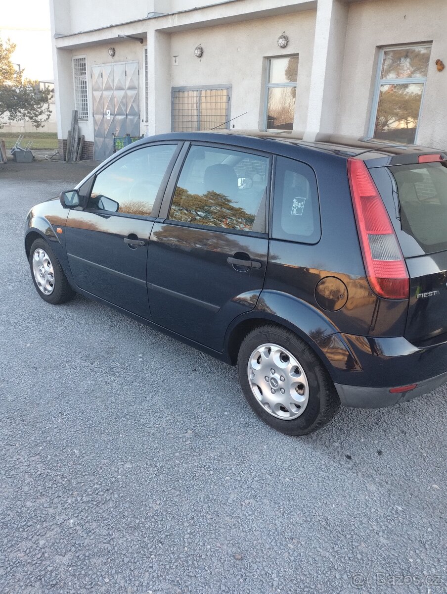 Ford Fiesta - 5