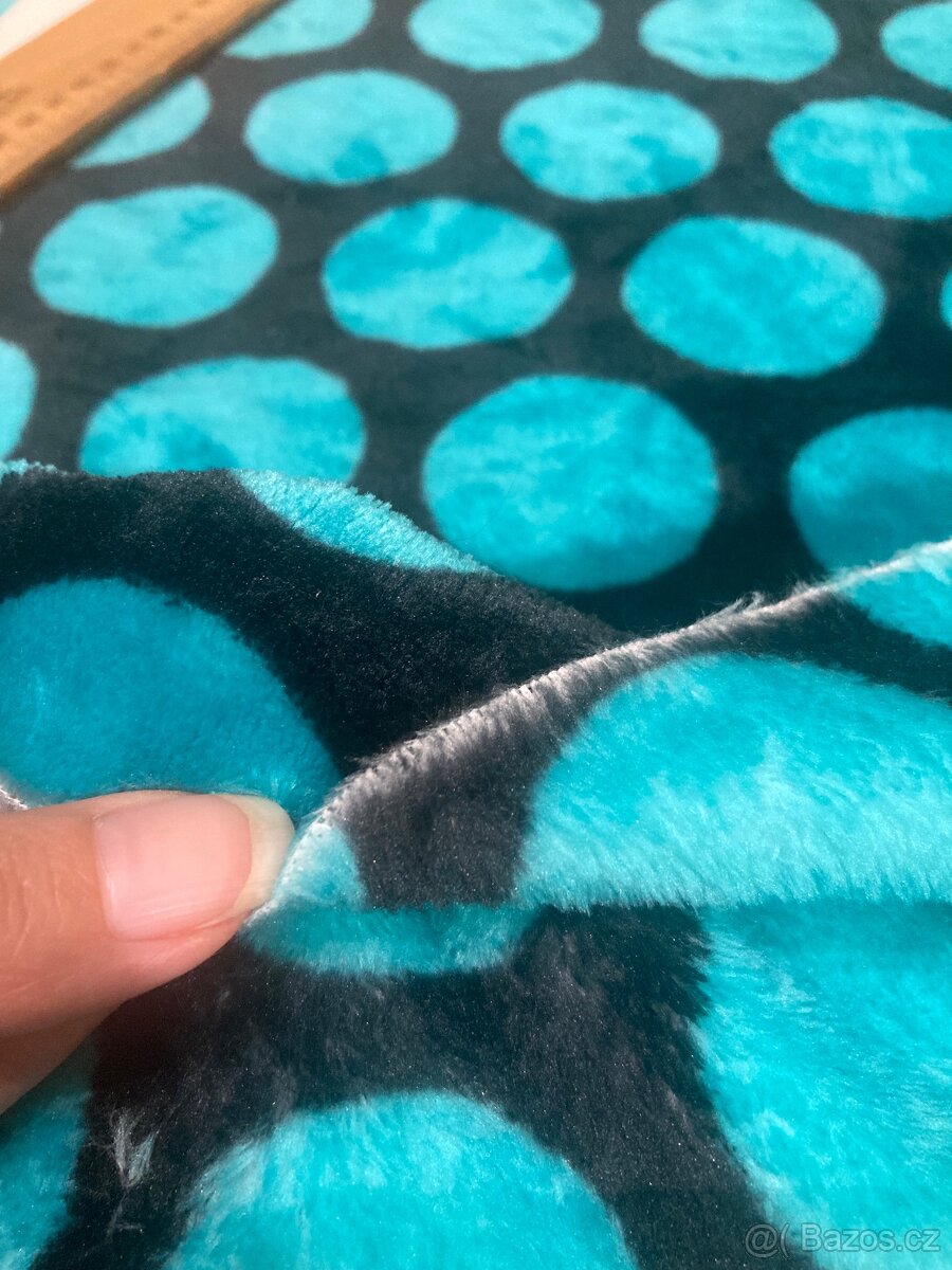 Výhodně Látky po úklidu dílny - 5