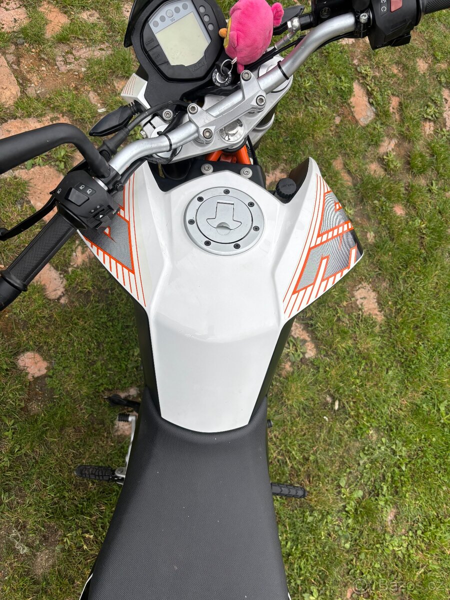 KTM Duke 390 - 5