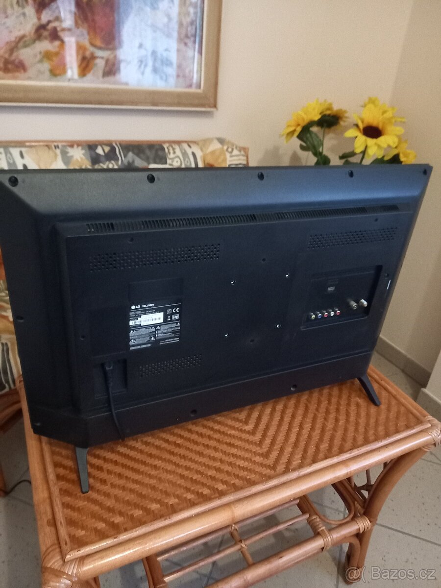 LG 32LJ500V LED Tv - 5