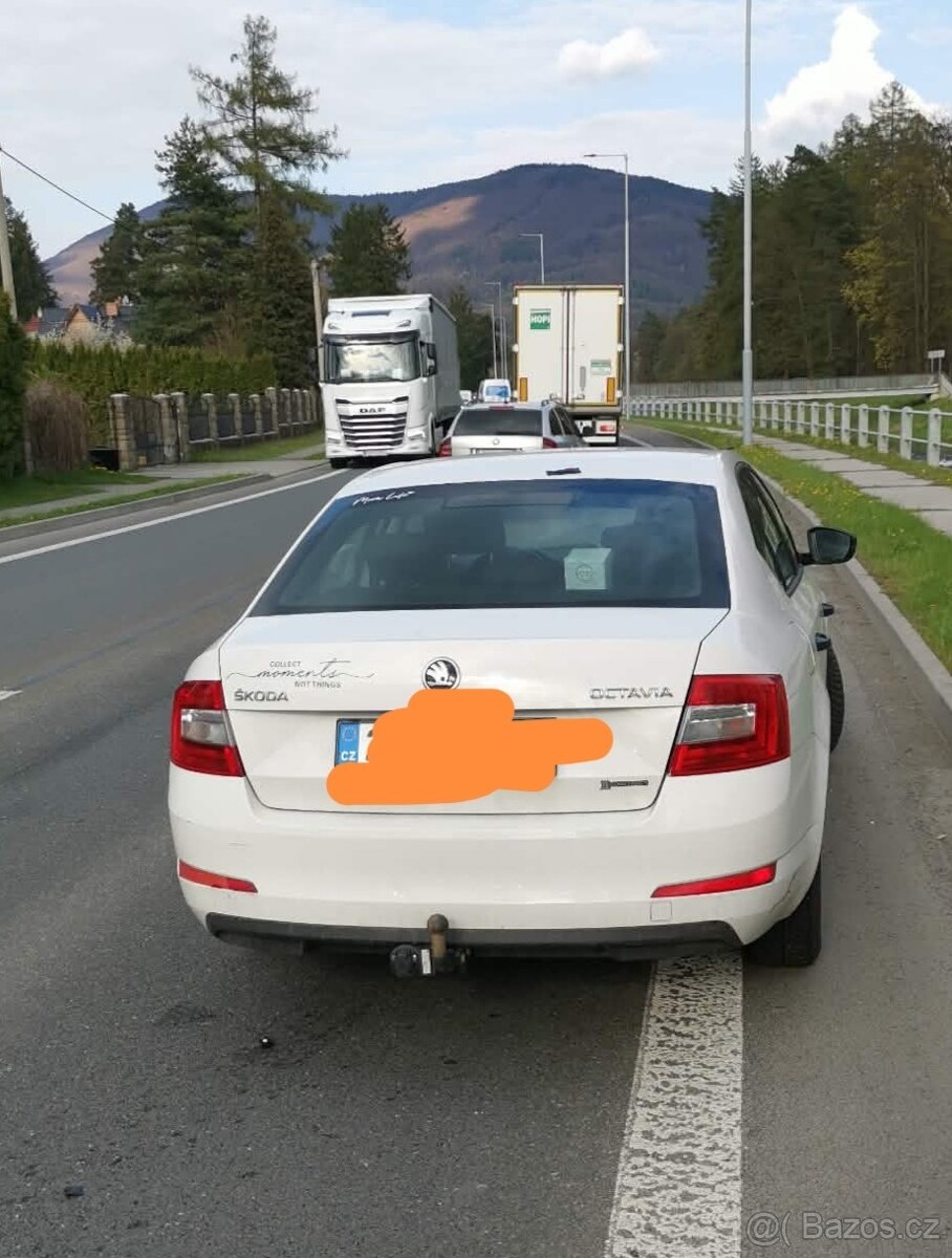 Bouraná Škoda Octavia 3 - 5
