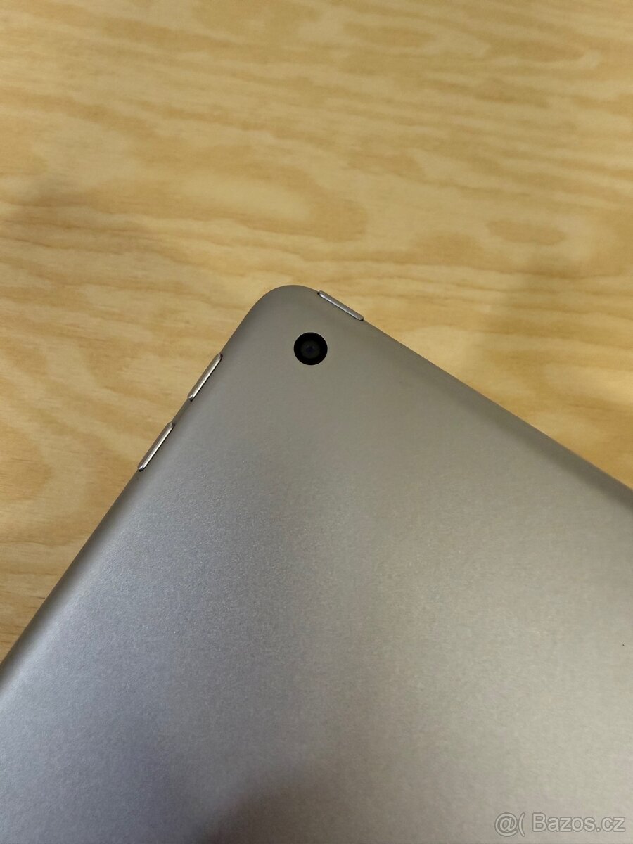 Apple IPad 9.7 (2018) - 5