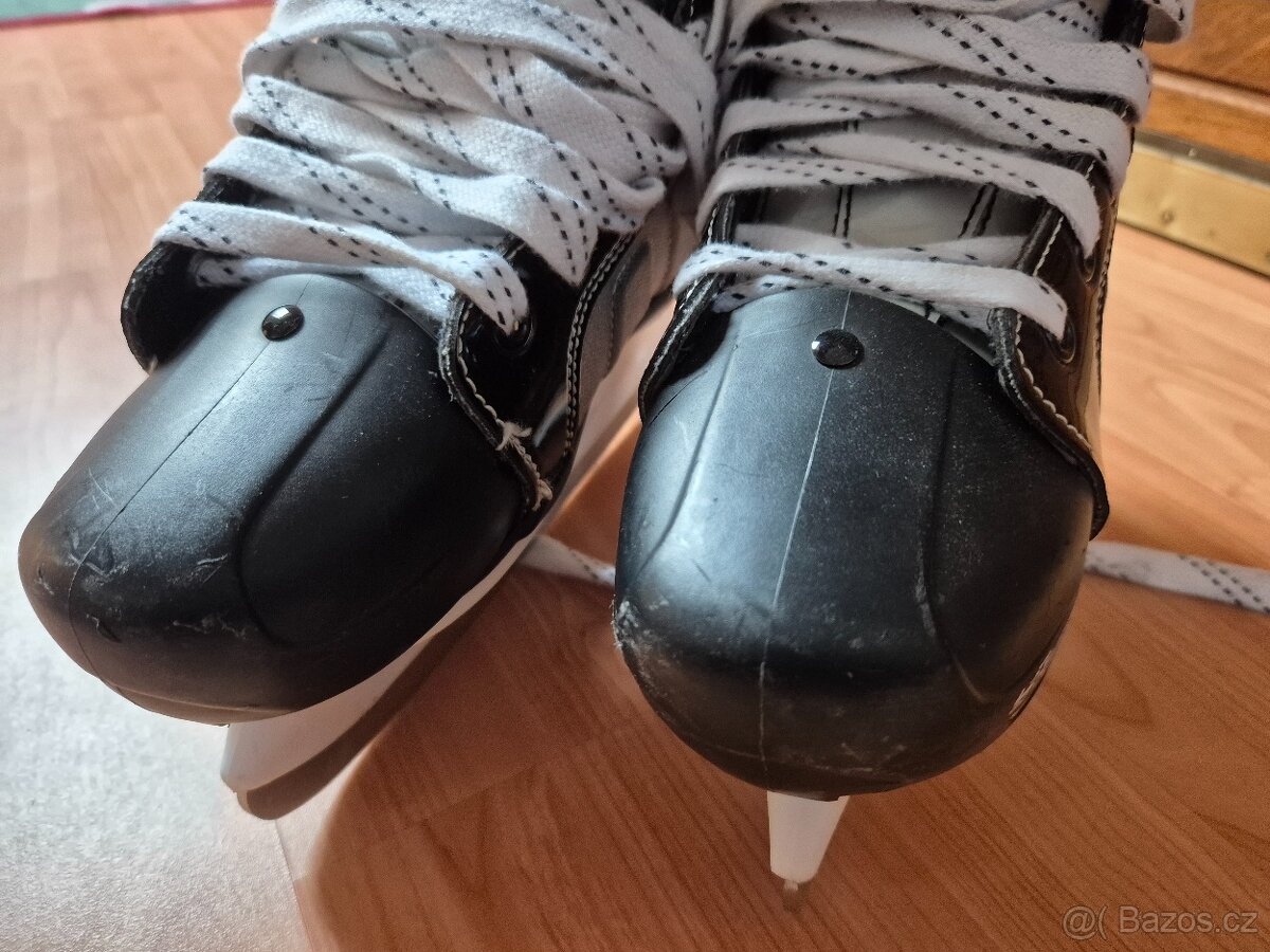 Rostoucí brusle Crowned - 32-35 - 5