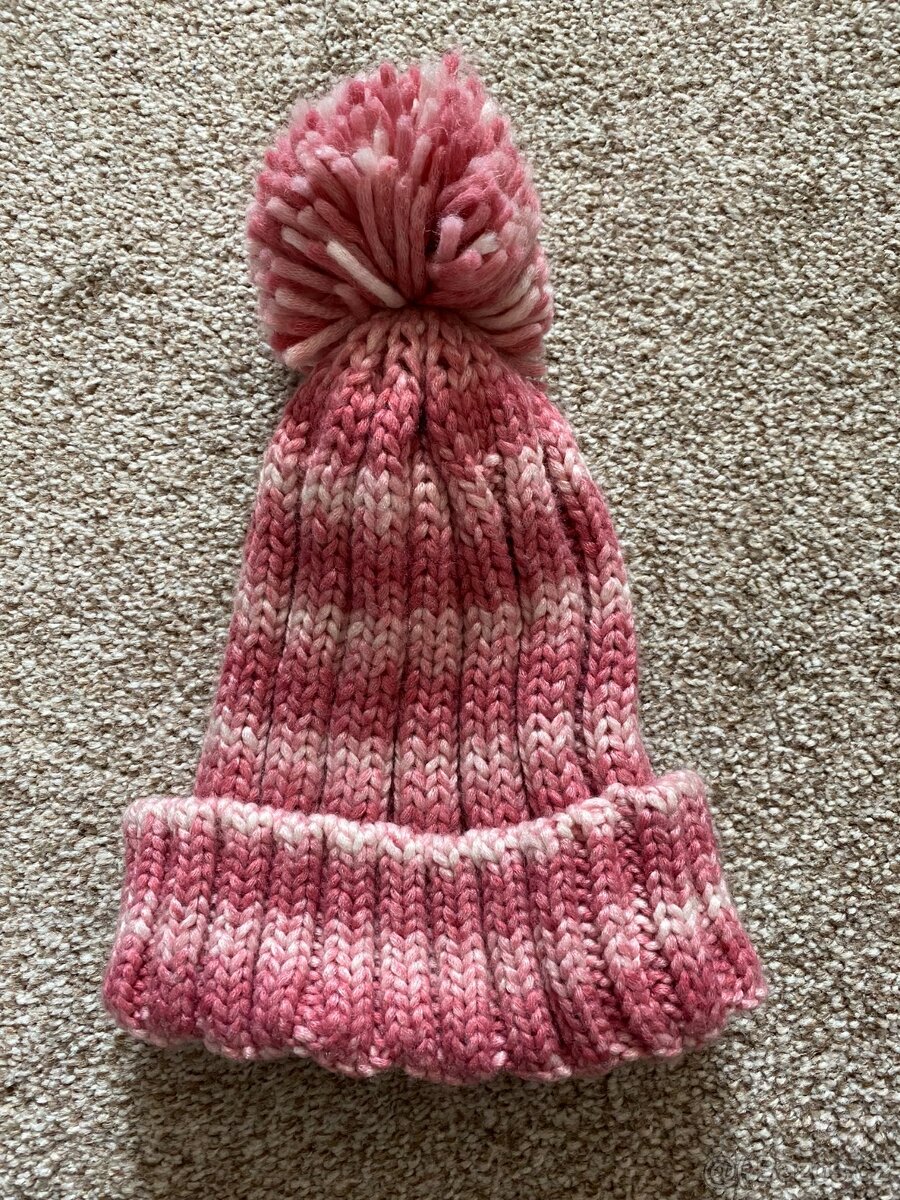 Nová dámská zimní pletená čepice s bambulí - akryl - 5