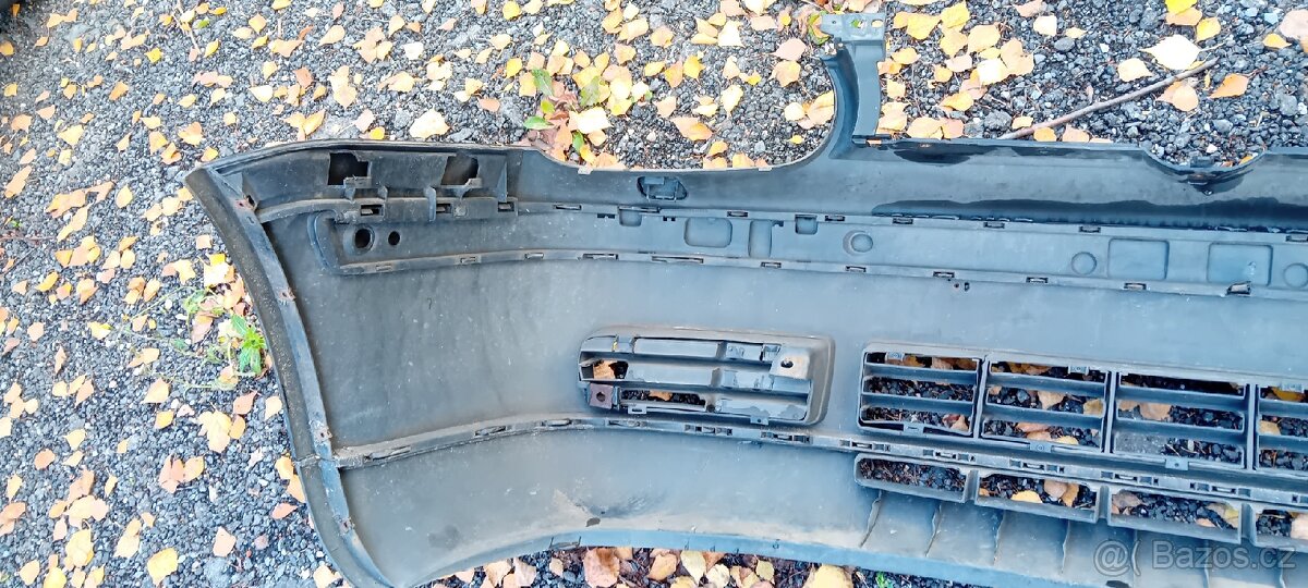 Vw Golf IV přední naraznik - 5