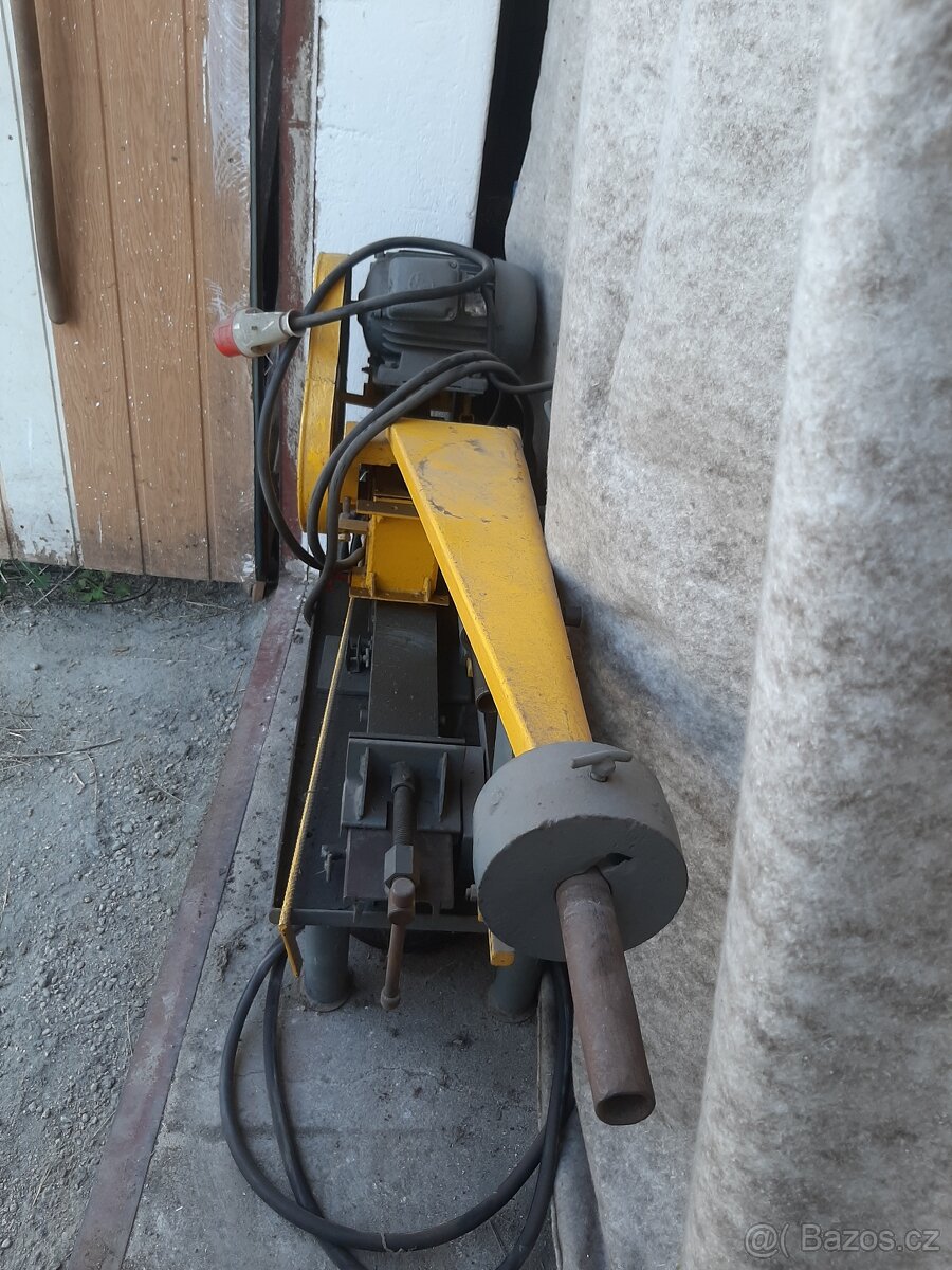 Strojní pila 400V - 5