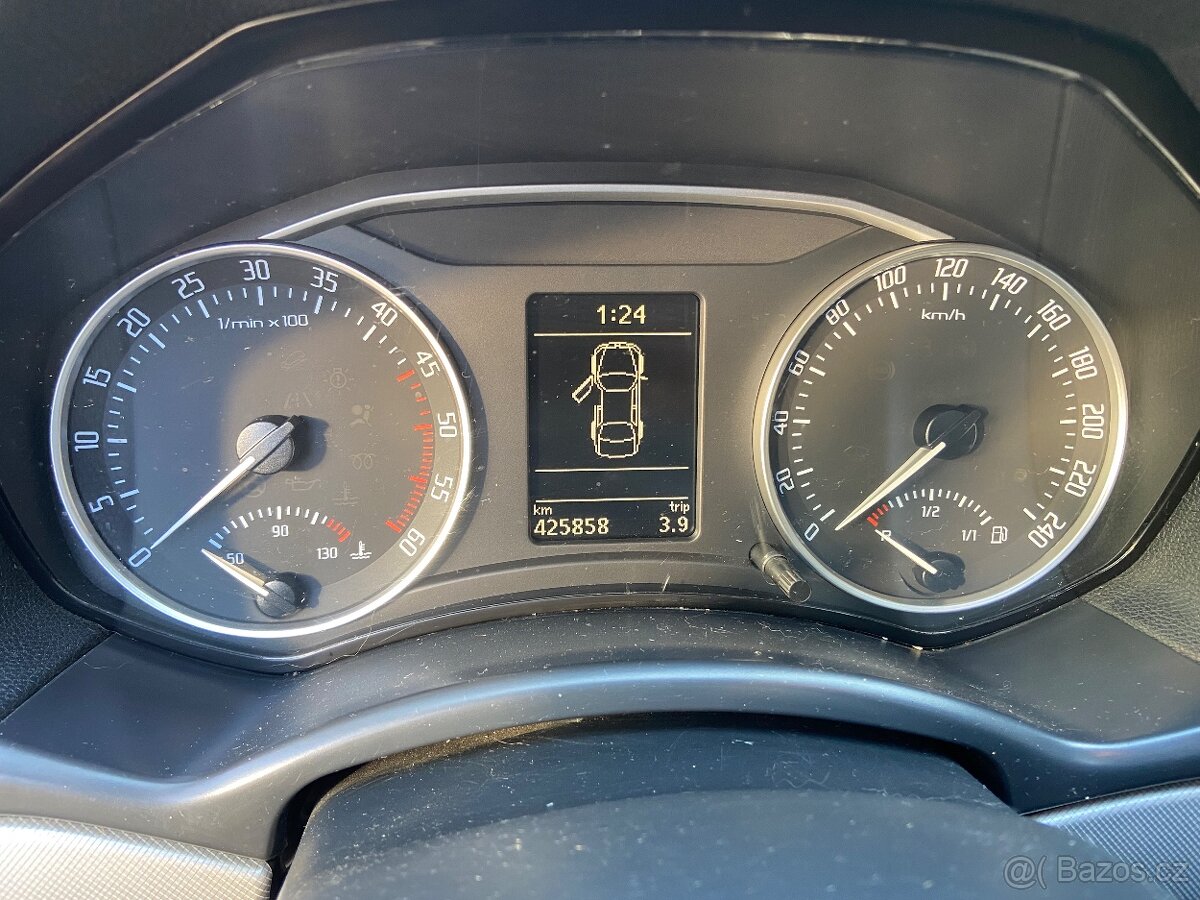 Škoda Octavia ŠPATNÝ MOTOR - 5