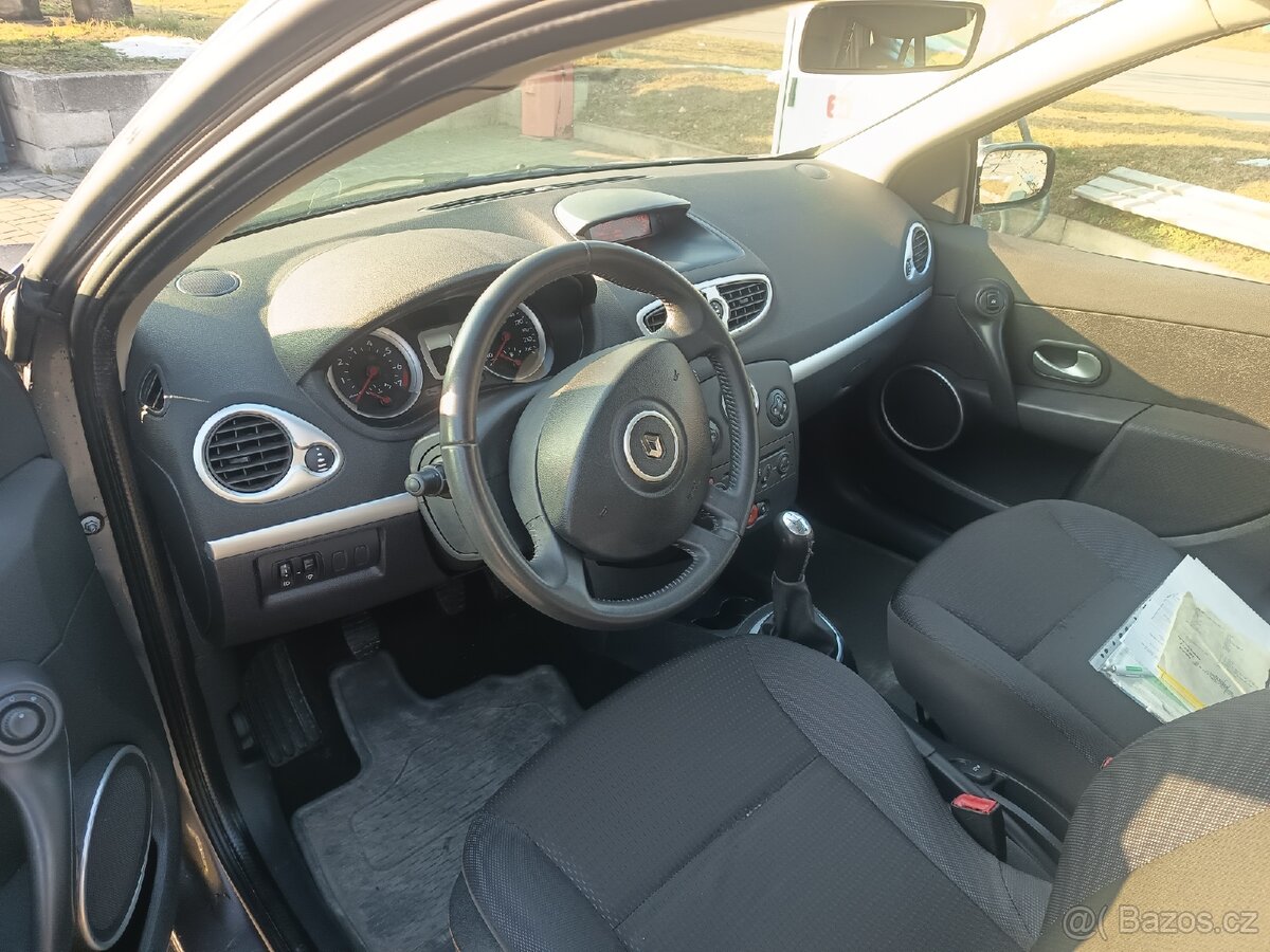 Renault Clio combi 1,2 74 kW - 5