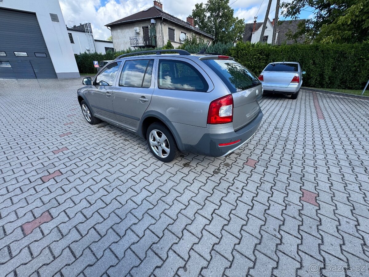 Skoda octavia 4x4 scout 2.0 tdi 2009 - 5