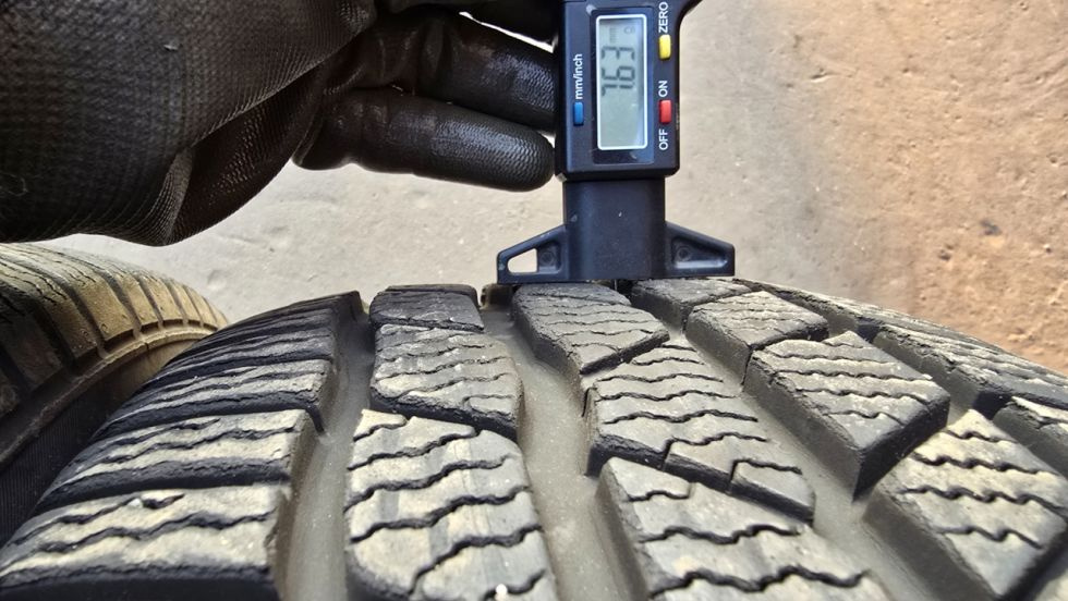 Zimní pneu 205/55/16 Continental - 5