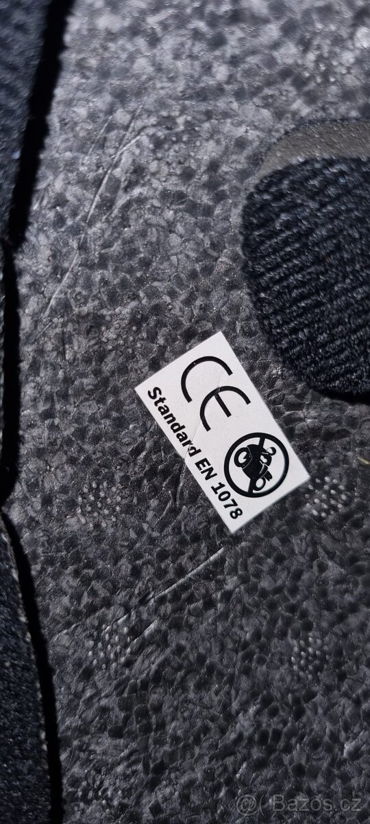 Prilba helma na kolo brusle atd. - 5