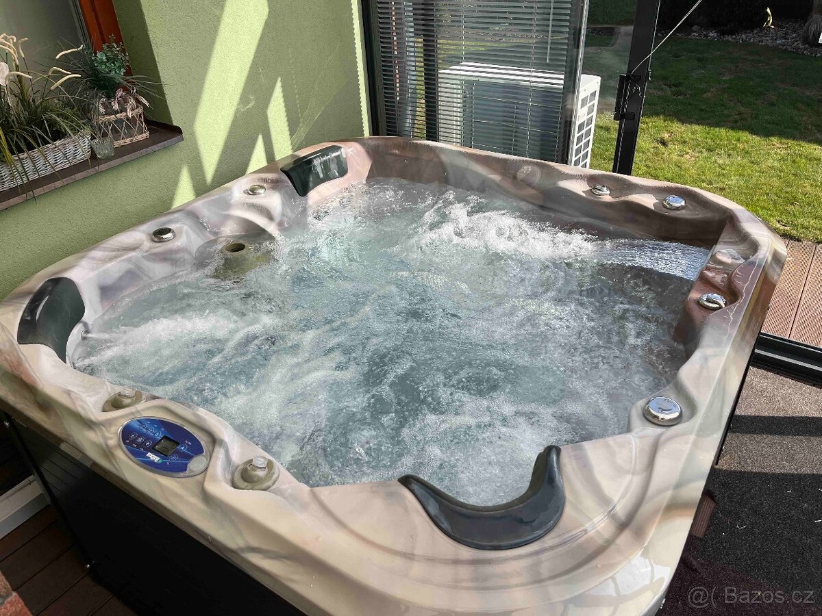 Výřivka NEMO NEW HYDRO PLATINUM DELUXE 2016 - 5