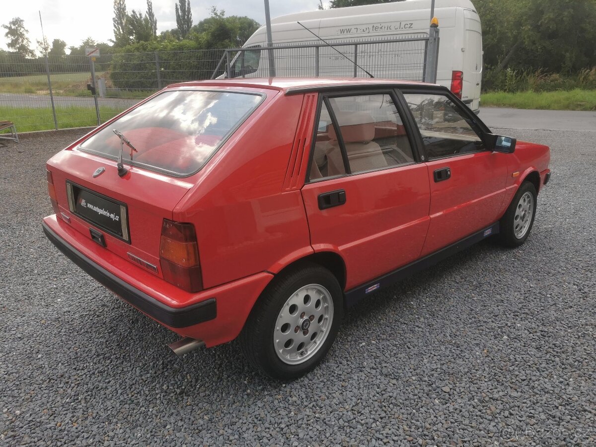 Lancia Delta 1.6 i HF Turbo - 5