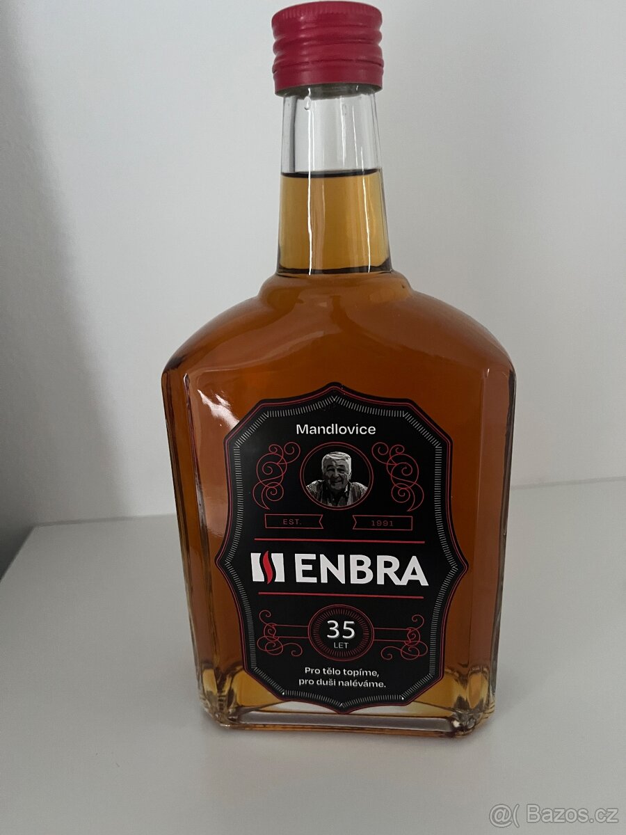 Lahve whiskey+pálenky - 5