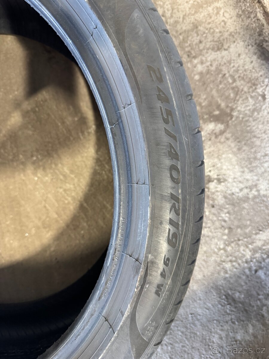 Pirelli 245/40r19 - 5