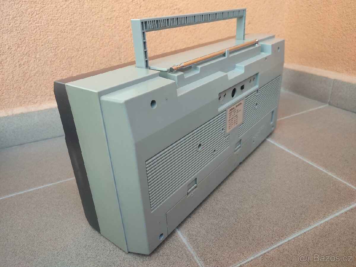 STEREO RADIO CASSETTE RECORDER MONACO RD-8104. - 5