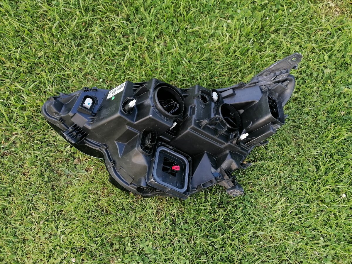 Přední pravé světlo Renault Megane MK.IV - 5