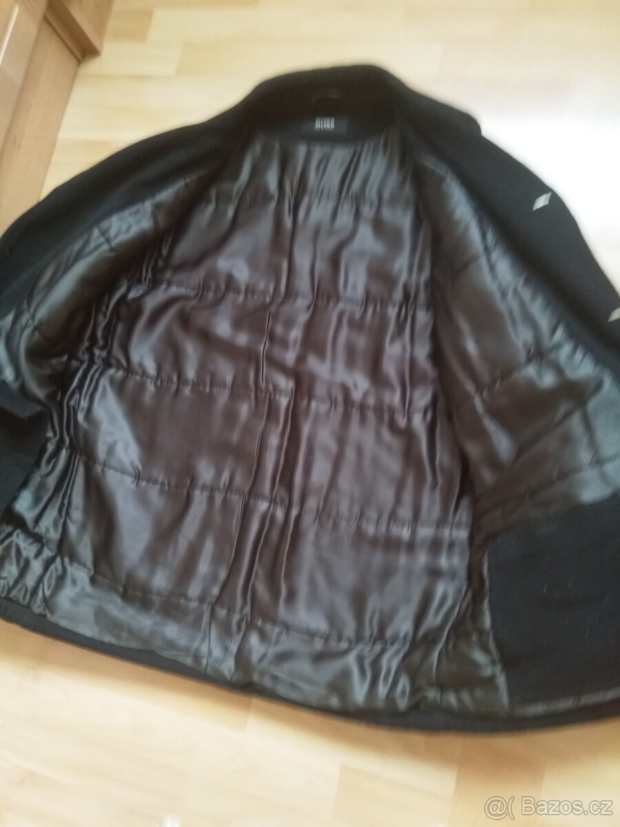 Pánský černý flaušový krátký kabát Boss - 5