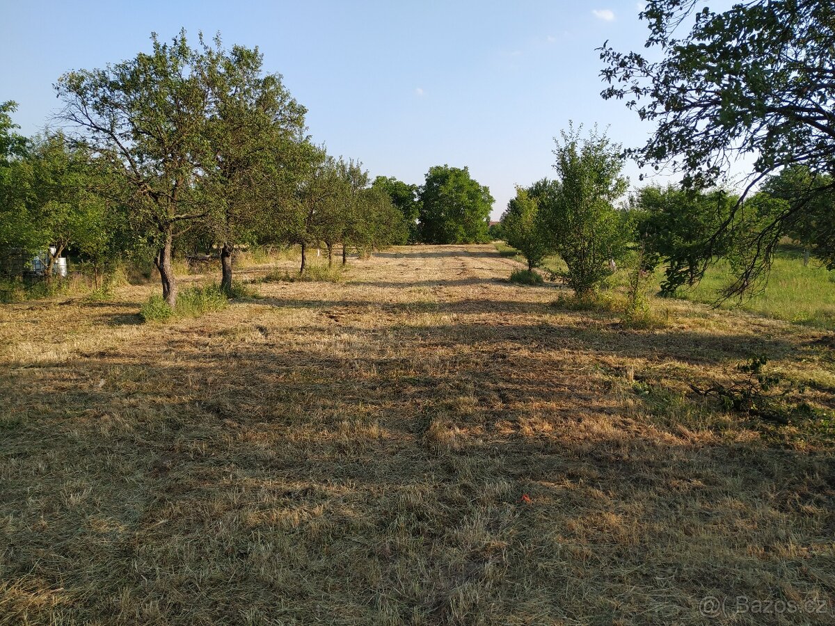 Prodej pozemku.Kunovice 68604 - 5